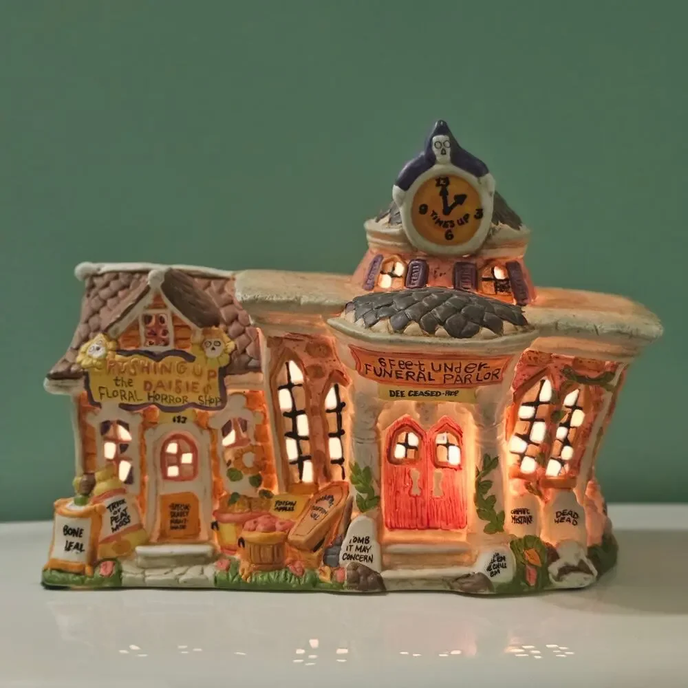 Vintage Creepy Hollow Funeral Parlor | 1995 Lighted Halloween Village House